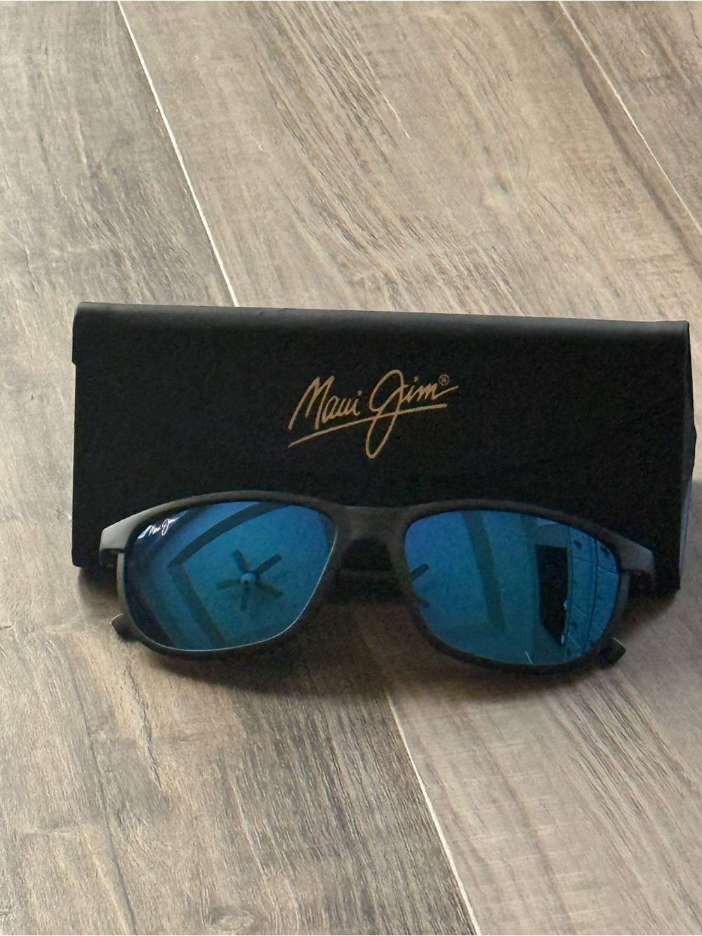 Men Accessories Subcategory Identification